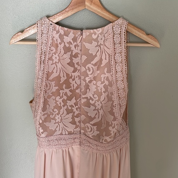 Lulu’s blush bridesmaid dress - Picture 3 of 4
